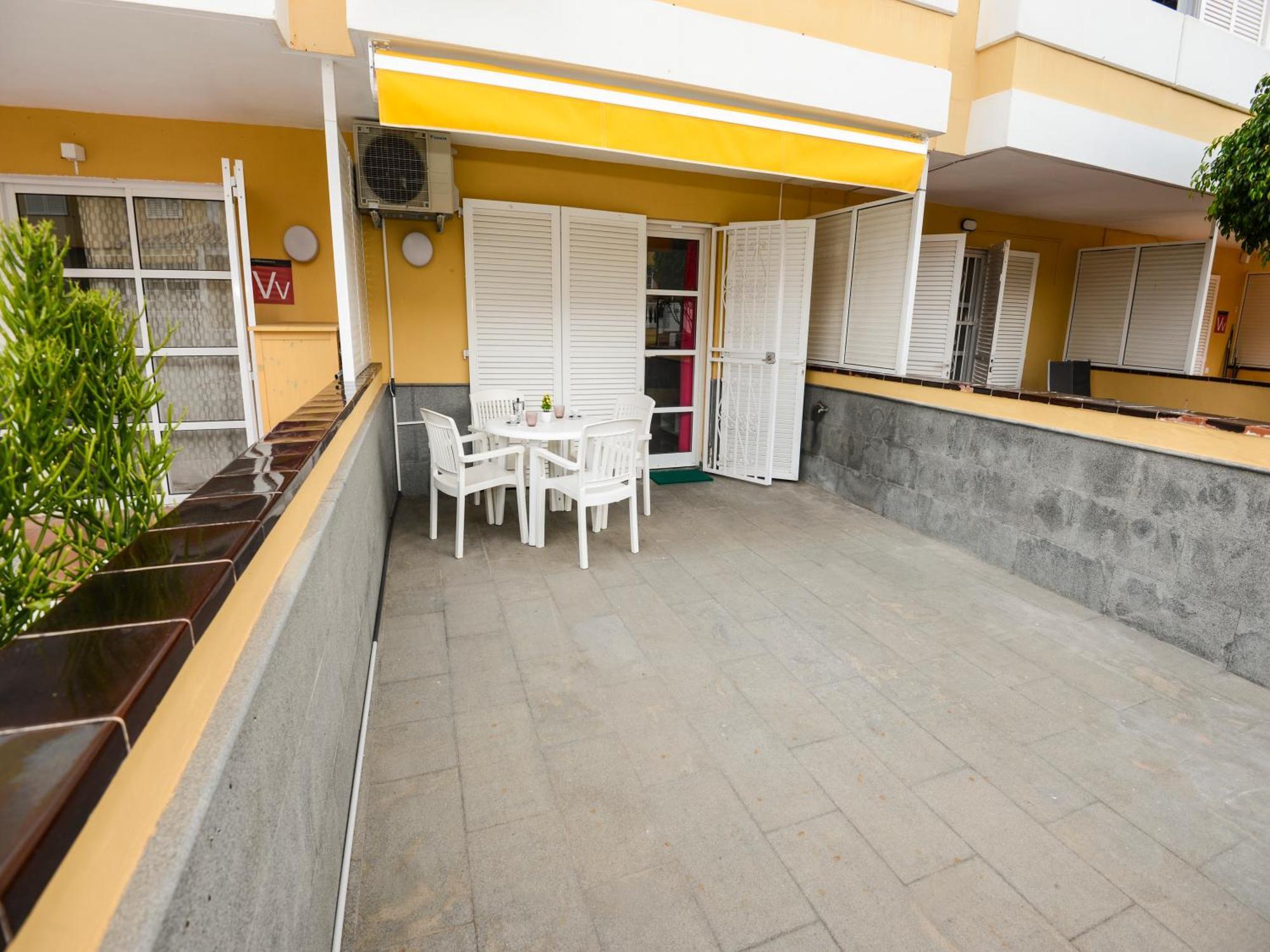 Tenerife Sur Cristianos,parking,air,wifi